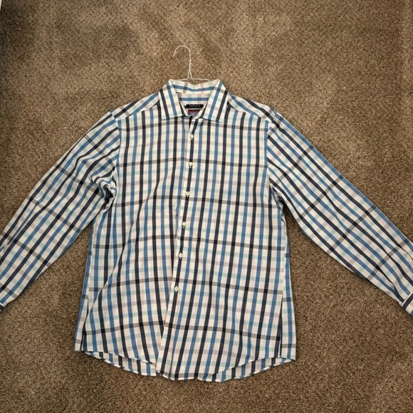 Bundle of 3: Asst Men's Dress Shirts - Large - Picture 2 of 4